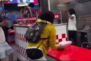 莫兰特与助教这是在训练什么功法